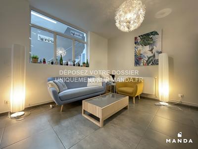 Chambre - 15 m² - 7 pièces