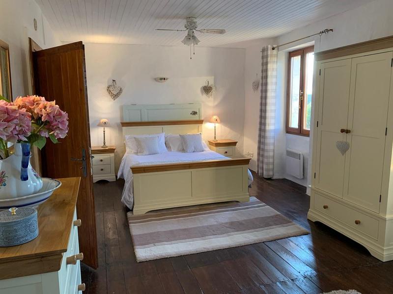 Maison traditionnelle - 195 m² - 6 pièces