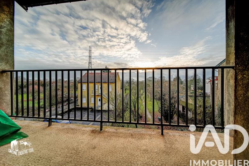 Maison - 180 m² - 8 pièces