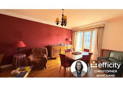 Maison - 205 m² - 8 pièces