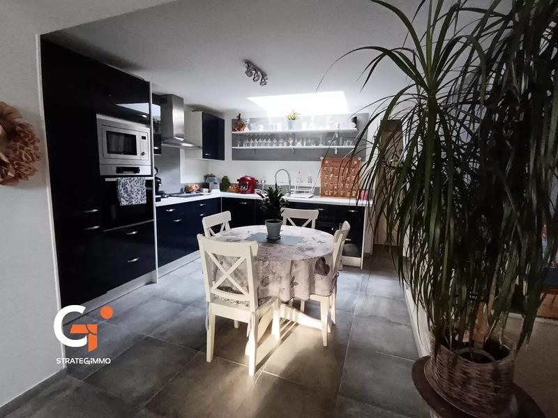 Maison - 89 m² - 5 pièces