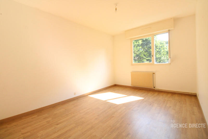 Appartement - 90 m² - 5 pièces