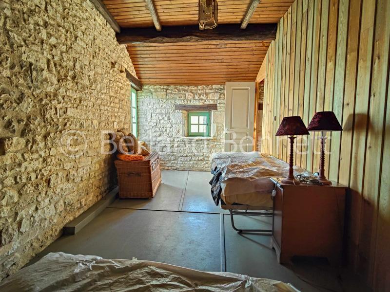 Maison en pierre - 113 m² - 4 pièces