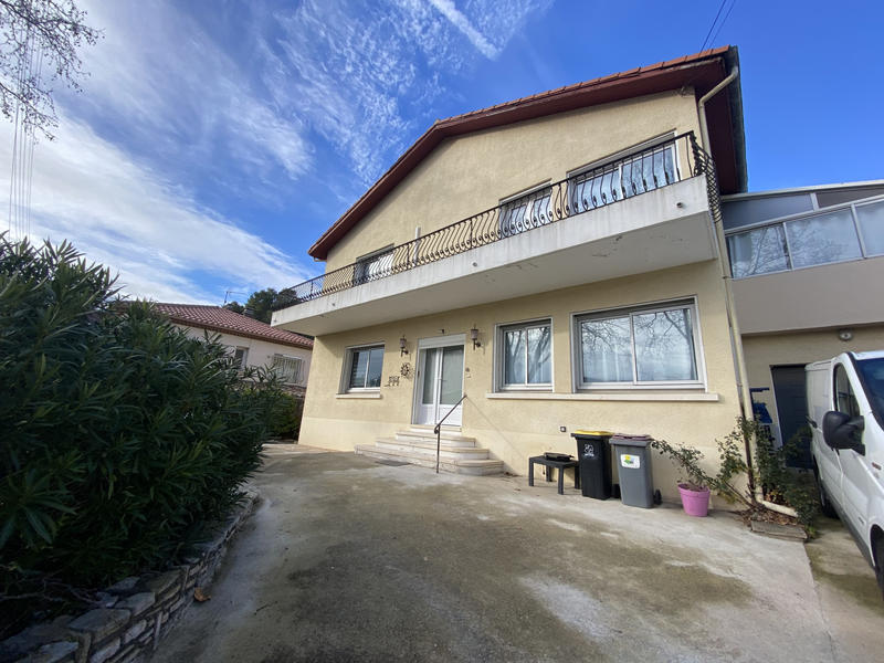 Maison - 179 m² - 7 pièces