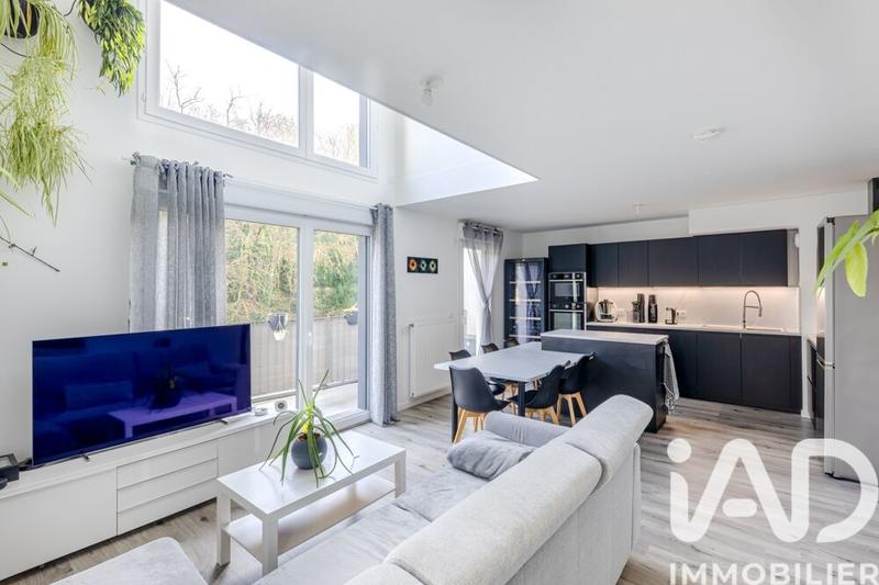 Appartement - 90 m² - 4 pièces