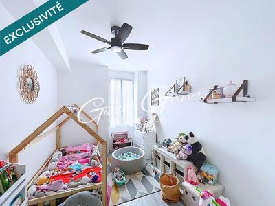 Appartement - 81 m² - 3 pièces