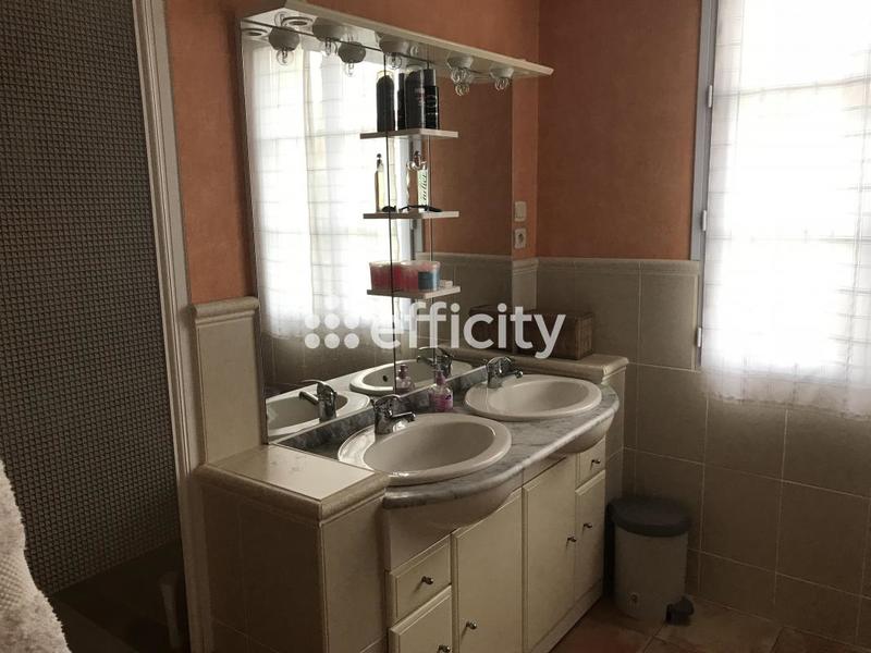 Maison de ville - 142 m² - 5 pièces