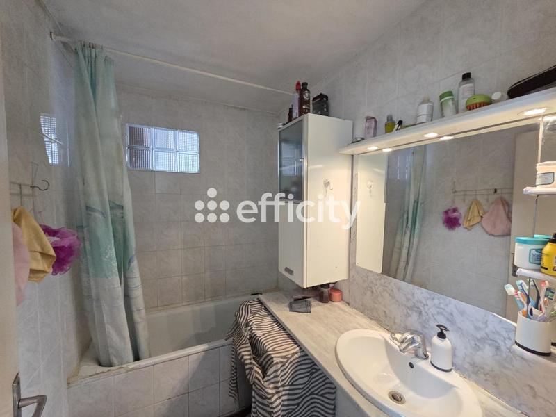 Appartement - 98 m² - 5 pièces