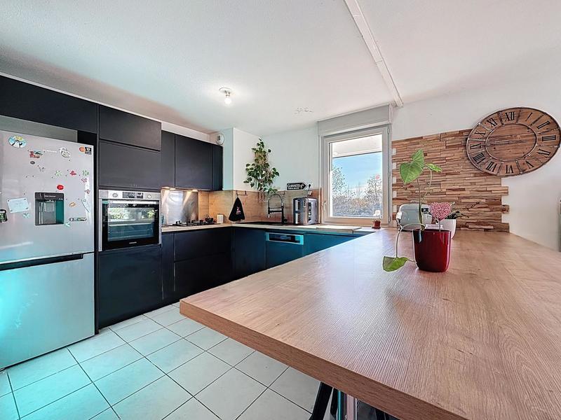 Appartement - 82 m² - 4 pièces