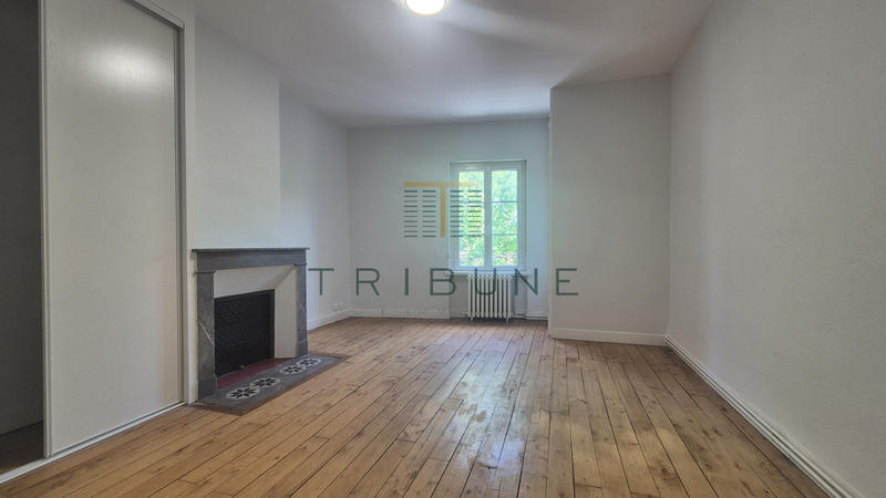 Maison - 180 m² - 6 pièces