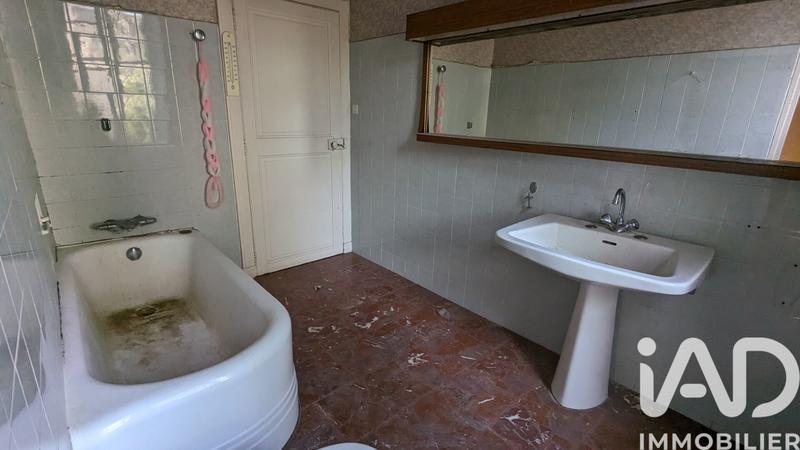 Maison - 245 m² - 12 pièces