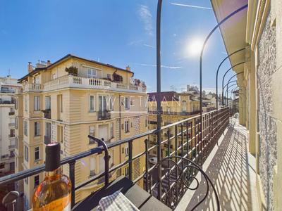 Appartement - 92 m² - 4 pièces