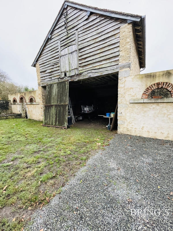 Maison ancienne - 259 m² - 8 pièces