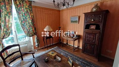 Maison - 289 m² - 8 pièces