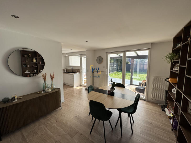 Maison - 100 m² - 5 pièces