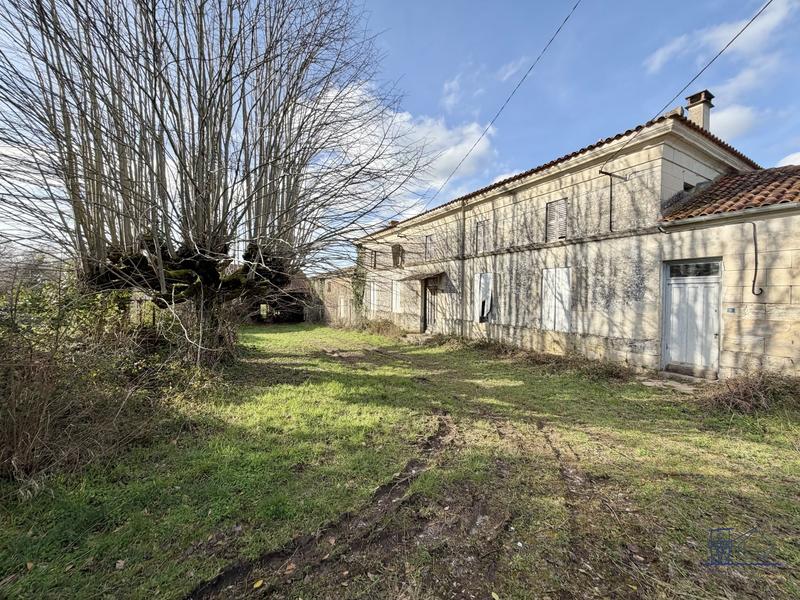 Maison ancienne - 200 m² - 6 pièces