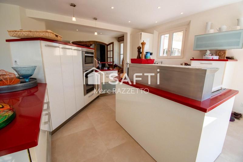 Villa - 340 m² - 7 pièces