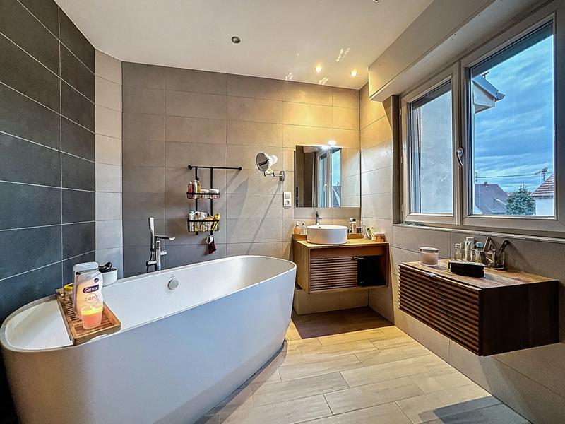 Maison - 155 m² - 5 pièces