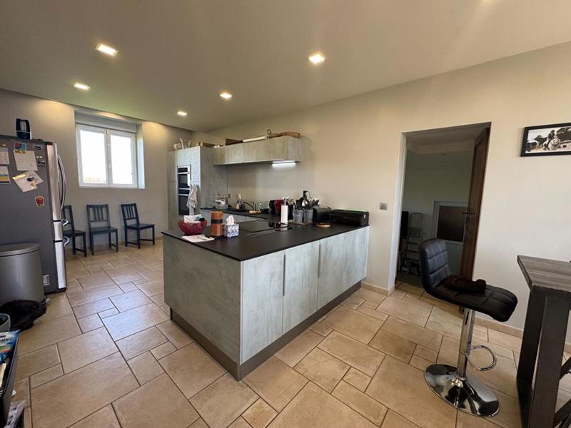 Corps de ferme - 250 m² - 7 pièces