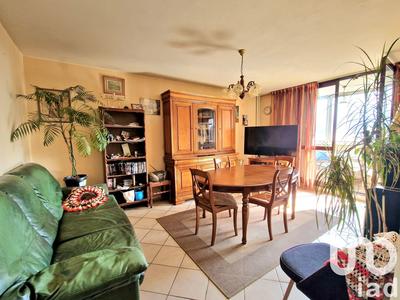 Appartement - 80 m² - 5 pièces