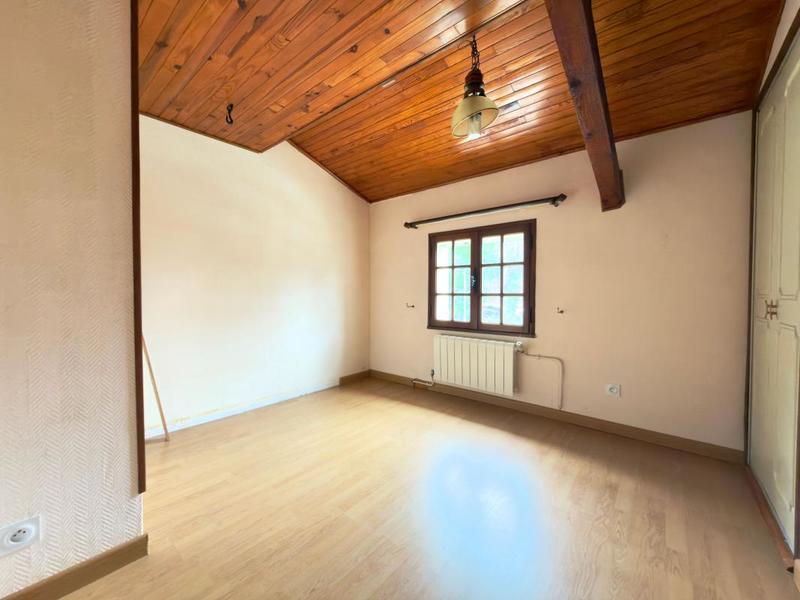 Propriété - 145 m² - 7 pièces