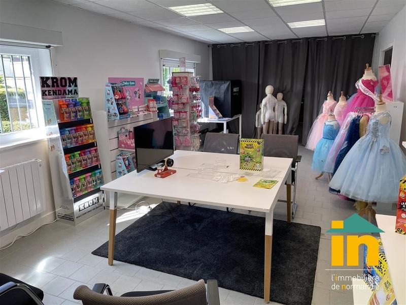 Local commercial - 1 460 m²