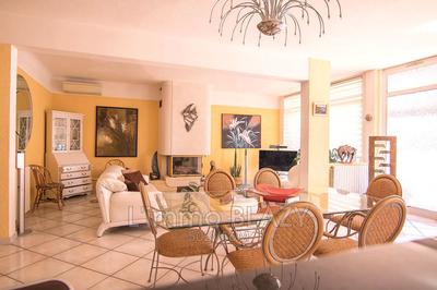 Villa - 170 m² - 5 pièces