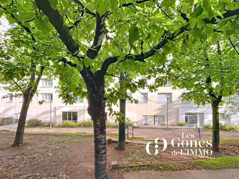 Appartement - 84 m² - 4 pièces