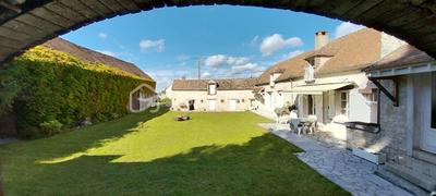 Corps de ferme - 240 m² - 10 pièces