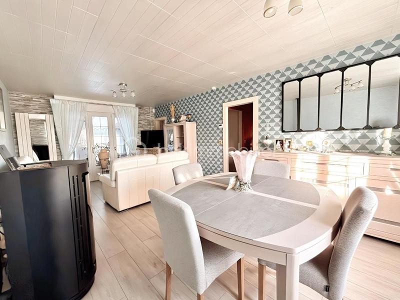 Maison - 101 m² - 6 pièces