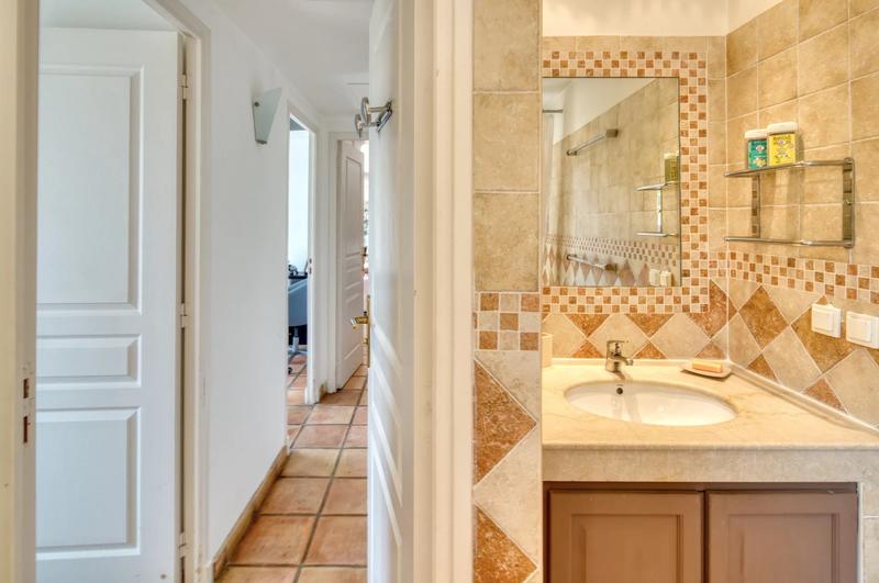 Villa - 221 m² - 5 pièces