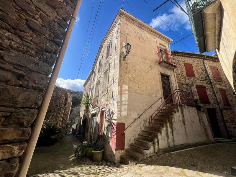 Maison de village - 270 m² - 6 pièces