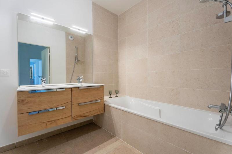 Appartement - 103 m² - 5 pièces