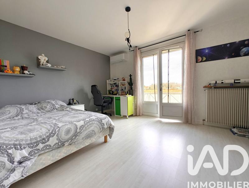 Maison - 211 m² - 6 pièces