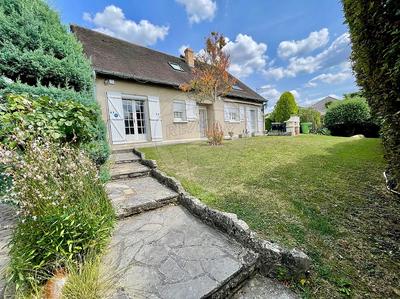 Maison - 138 m² - 7 pièces
