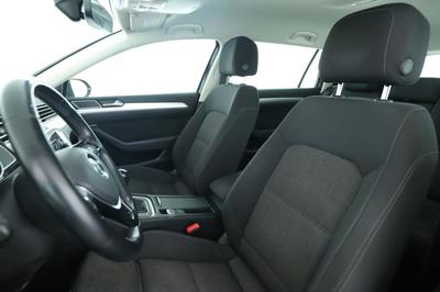 Volkswagen Passat Sw 2.0 Tdi BlueMotion Tech Confortline 150 ch
