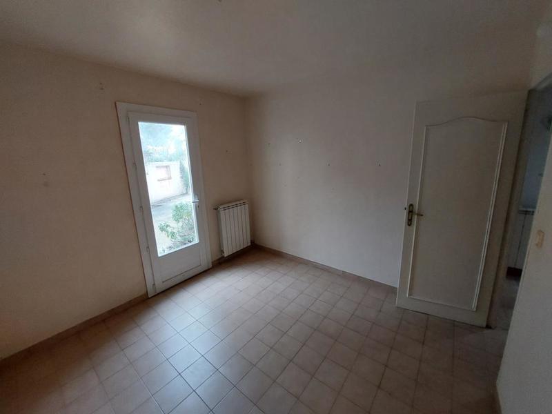 Villa - 90 m² - 4 pièces