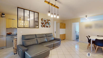 Appartement - 84 m² - 4 pièces