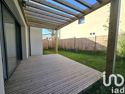 Maison - 102 m² - 4 pièces