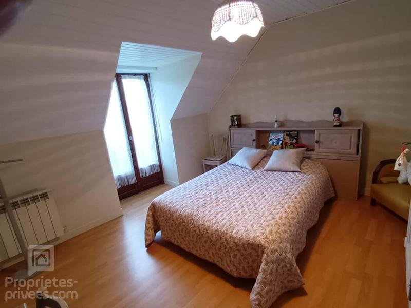 Maison - 200 m² - 10 pièces