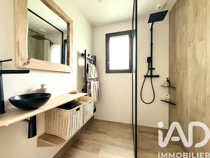 Maison - 96 m² - 5 pièces