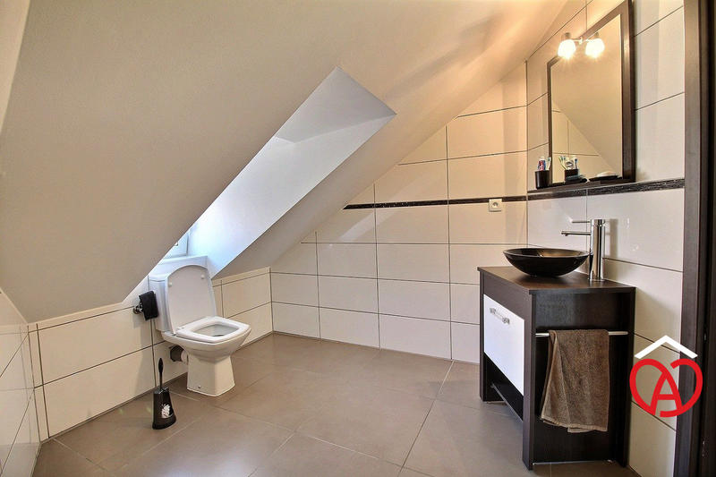 Appartement - 83 m² - 4 pièces