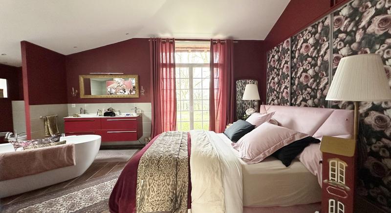 Maison - 230 m² - 7 pièces