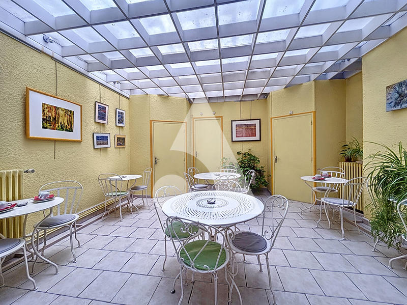 Hôtel particulier - 1 050 m² - 30 pièces