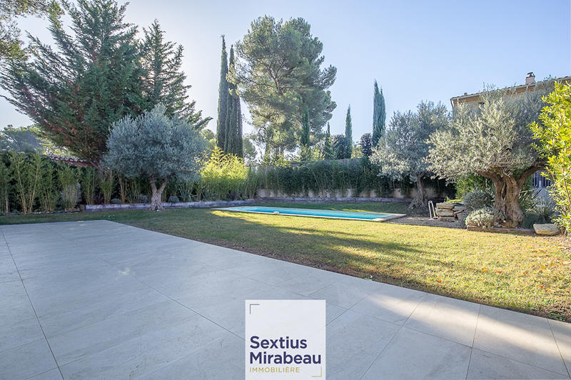 Demeure - 175 m² - 6 pièces