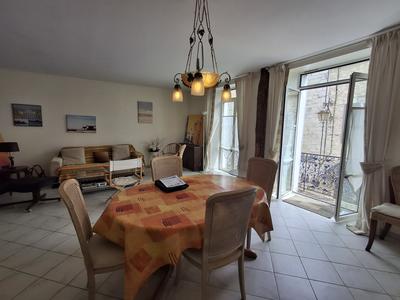 Appartement - 106 m² - 5 pièces