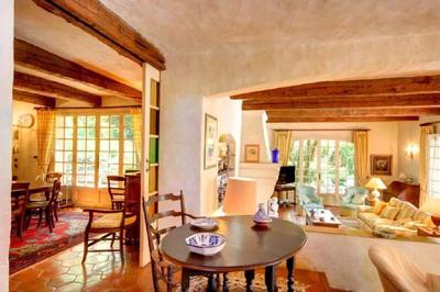 Villa - 350 m² - 8 pièces