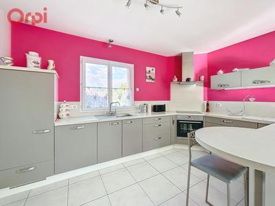 Maison - 93 m² - 4 pièces