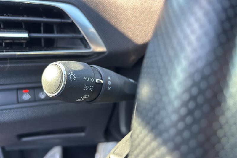 Peugeot 3008 1.2 130 Eat8 Gt