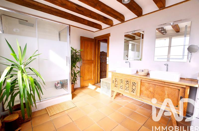 Maison - 137 m² - 6 pièces